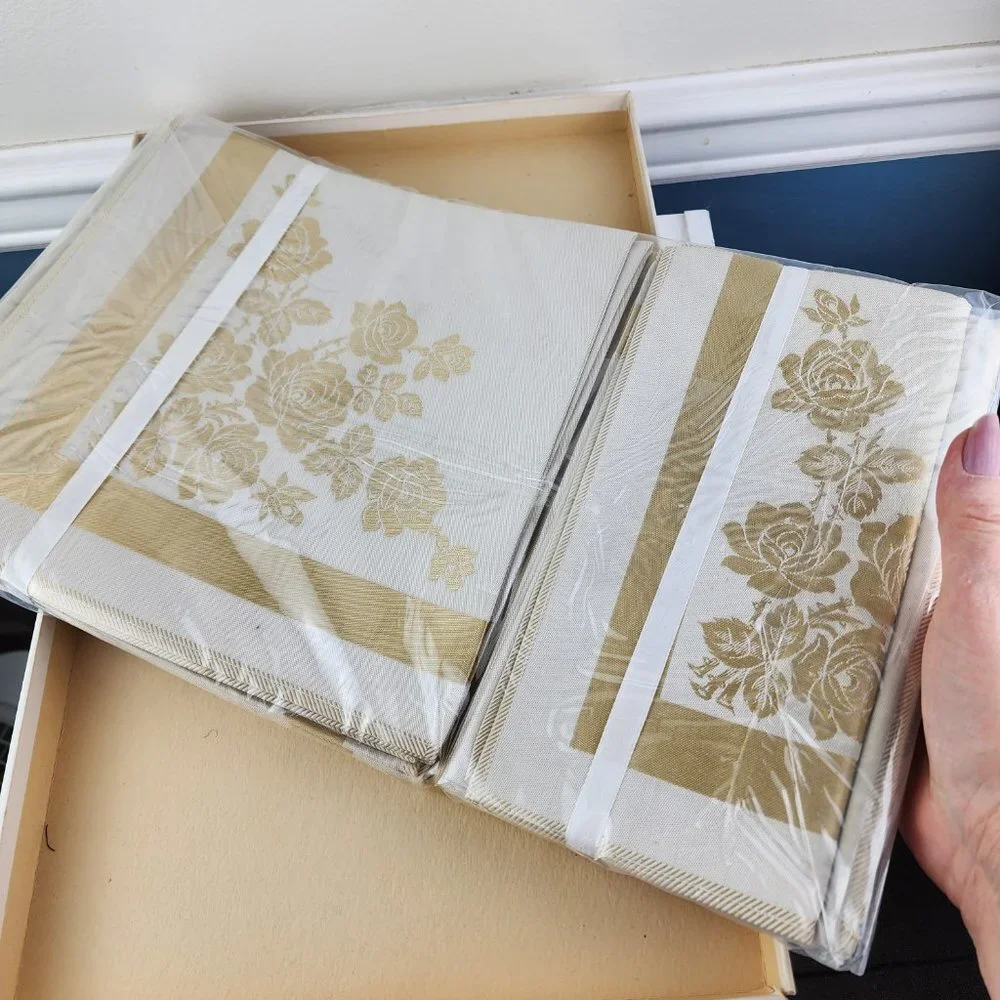 Vintage Imported Damask Banquet Set Regal Rose Tablecloth Napkins NWT